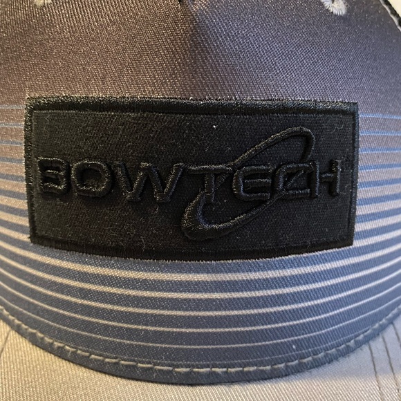 Bowtech Hat - Picture 2 of 3